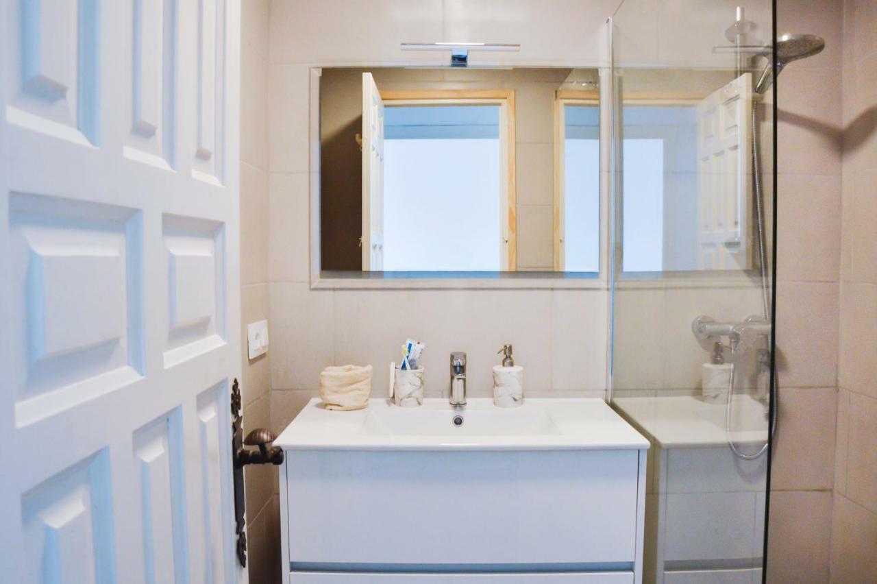 Coco Apt Renovated And With Seaview L' Escala Bagian luar foto